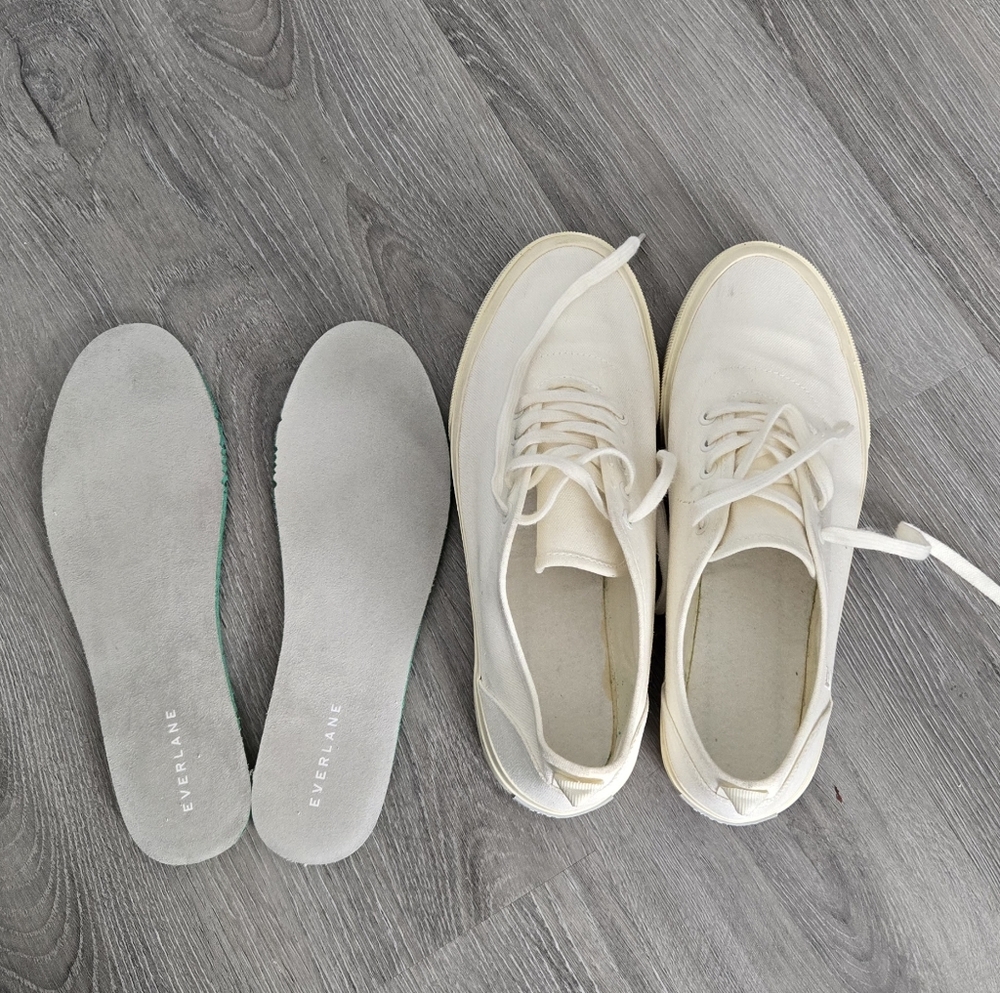 Everlane Canvas Low-Top Sneakers in Off-White - Picture 4 of 10